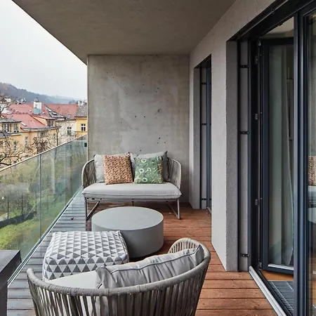 Prague Days - Designer Apts - Garage - Terrace - Easy City Access Exterior photo