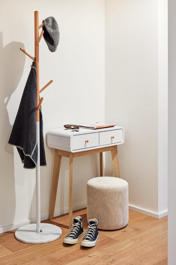 Days - Designer Apts - Garage - Terrace - Easy Access * Prague